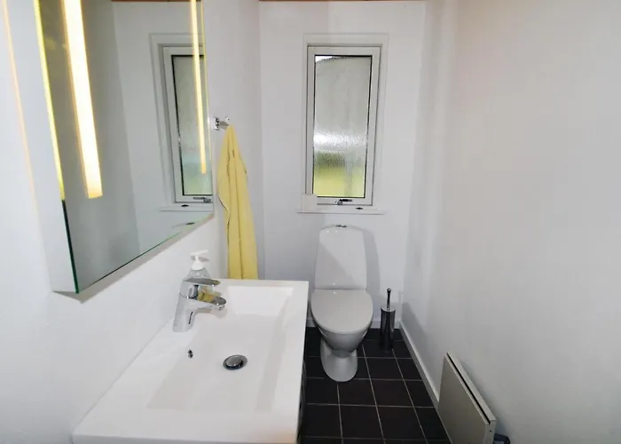 Vaeggerlose 28 With Hot Tub بيت للعطل *